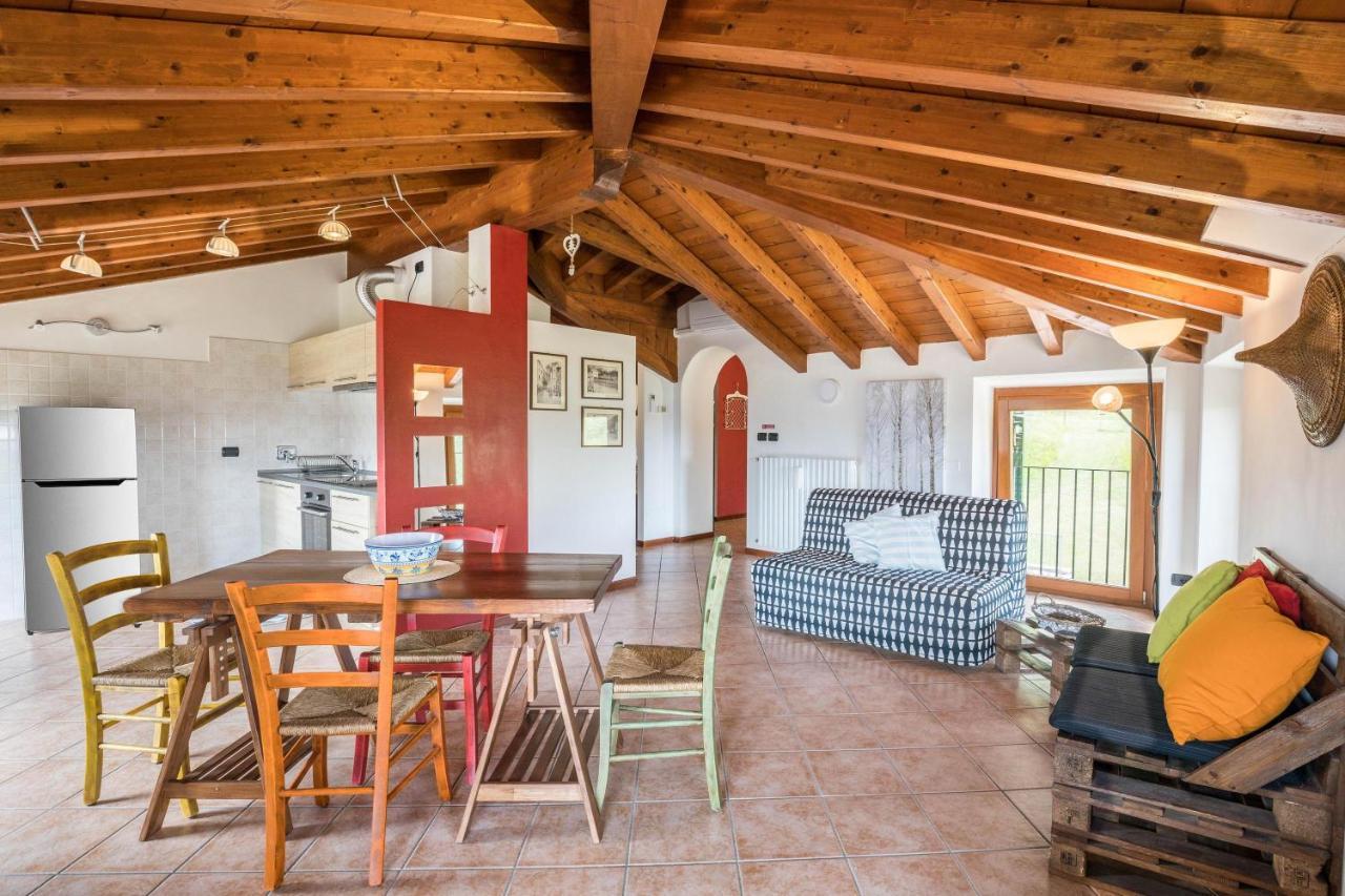 Casa Mandello Lägenhet Salò Exteriör bild